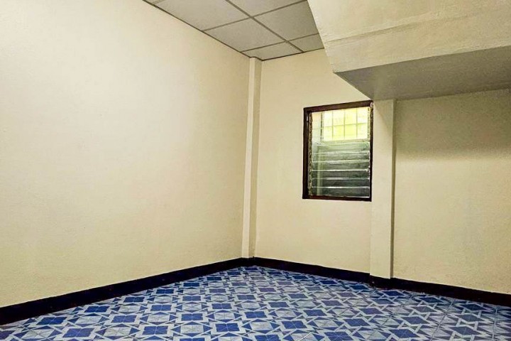 หมู่บ้าน ปรเมษท์