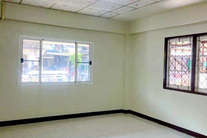 หมู่บ้าน บารเมษฐ์